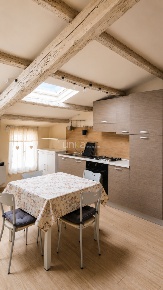 Foto Appartamento in Via Roccabella 21, Jesi Centro Storico di 60 m²