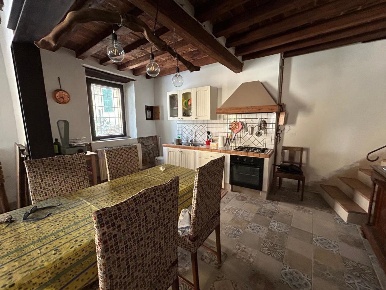 Foto Appartamento a Ziano Piacentino Vicobarone di 138 m² con 4 locali