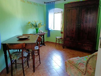 Foto Appartamento a Ameglia Centro di 65 m² con 4 locali in vendita