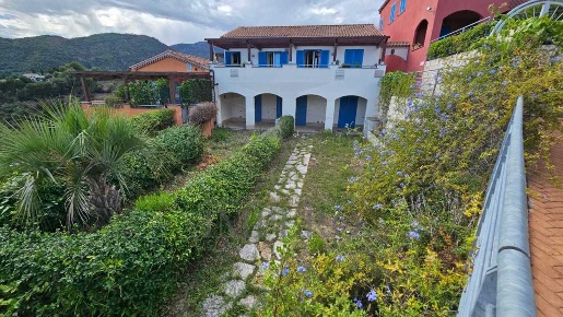 Foto Appartamento in Via alle Ville, Ventimiglia Latte, Ville di 75 m²