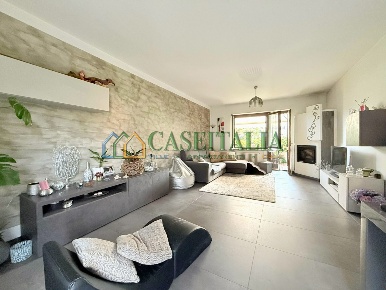 Foto Villa a schiera a Samone di 150 m² con 9 locali in vendita