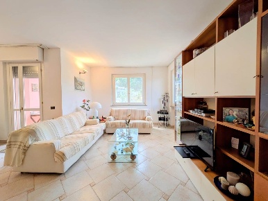 Foto Appartamento in Via Genova, La Spezia Rebocco - La Chiappa di 156 m²