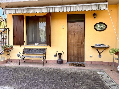 Foto Appartamento a Gambolò Centro di 80 m² con 3 locali in vendita