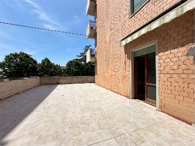 Foto Appartamento in Via Angelini 17, Ancona Borgo Rodi di 160 m²