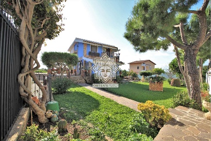Foto Villa unifamiliare in Via l' innografo, Siracusa Isola di 250 m²