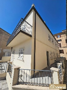 Foto Appartamento in Via Matteotti, Osimo Centro di 70 m² con 3 locali