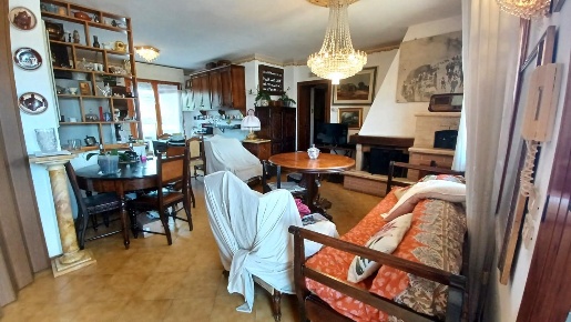 Foto Appartamento a Colle di Val d'Elsa Abbadia, Campolungo di 100 m²