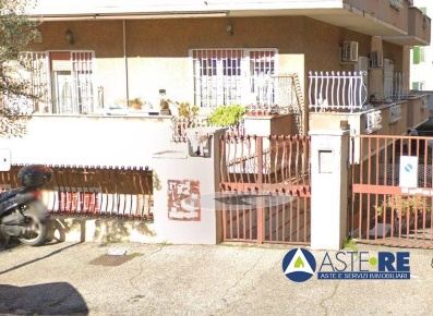 Foto Appartamento in Via delle Palme, Roma in vendita