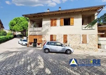 Foto Appartamento in via poligono n. 3, Perugia Centro di 151 m² in vendita
