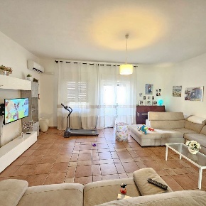 Foto Appartamento in Via Pietro Scaglione 20, Palermo di 115 m² in vendita