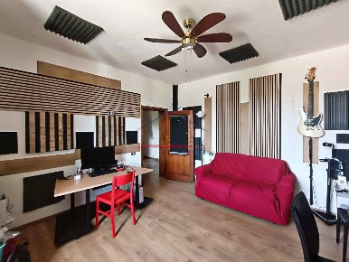 Foto Appartamento a Subbiano di 95 m² con 4 locali in vendita