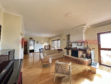 Foto Attico in Via vallicelle 79, Fiuggi di 195 m² con 7 locali in vendita