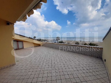 Foto Attici in Via Lungomare Sirena 0, Tortoreto in vendita