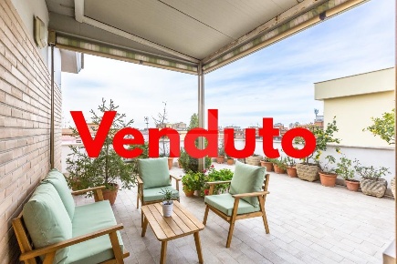 Foto Attico in VIA DELL'ASSUNZIONE, Roma di 170 m² con 6 locali in vendita