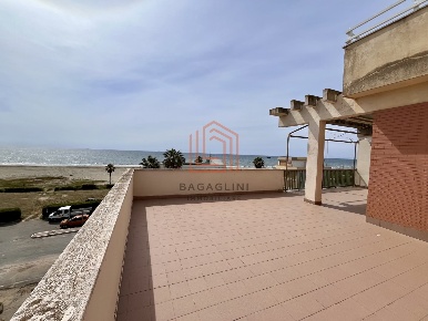 Foto Attico in Strada Valmontorio, Latina Lido di Foce Verde di 109 m²