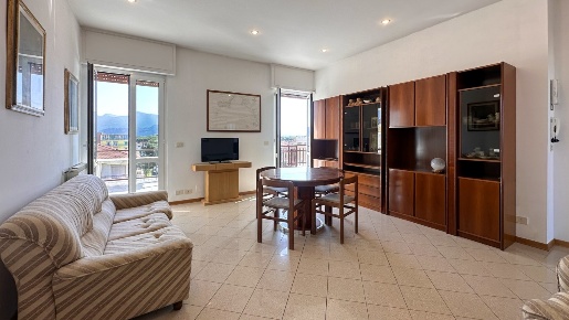 Foto Attici in Viale Colombo 272, Camaiore Lido di Camaiore di 119 m²