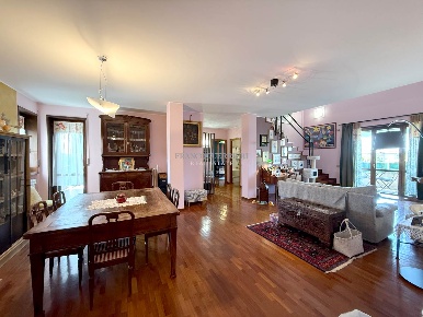 Foto Attico in Via Lecco, Monza Via Lecco - Via Bergamo di 207 m²