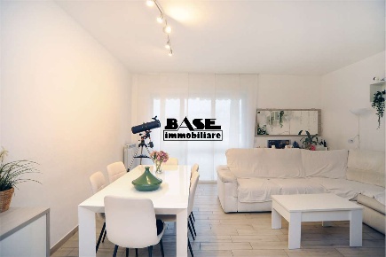 Foto Appartamento a Como di 130 m² con 4 locali in vendita