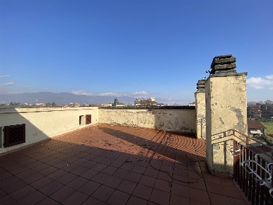 Foto Attico a Pistoia Centro Storico di 123 m² con 5 locali in vendita