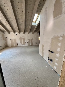 Foto Mansarde in via Cavour 17, Alzano Lombardo Centro di 100 m² in vendita