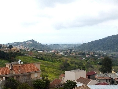 Foto Attico Santa Lucia del Mela di 80 m² con 4 locali in vendita