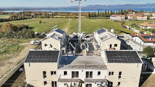 Foto Attico in via Ronchi 53, Lazise di 220 m² con 6 locali in vendita