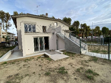 Foto Attico a Pistoia Pistoia Ovest di 140 m² con 5 locali in vendita