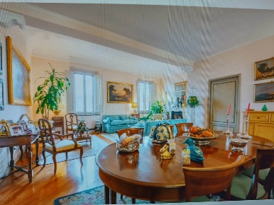 Foto Attico a Firenze San Niccolò di 226 m² con 8 locali in vendita