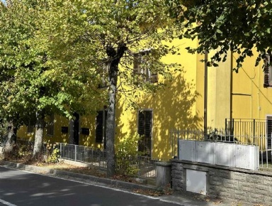 Foto Mansarde a Castiglione dei Pepoli Centro di 105 m² con 5 locali