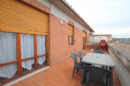 Foto Attico a Siena Scacciapensieri di 86 m² con 6 locali in vendita