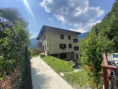 Foto Mansarde in VIA PRIMAVERA 2, Edolo Centro di 120 m² con 6 locali