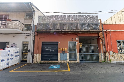 Foto Attico in Via Paolo Vasta 119, Aci Sant'Antonio Centro di 140 m²