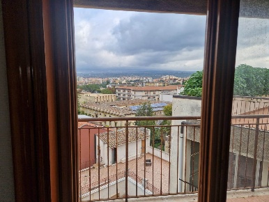 Foto Attico in Via Emanuele Bellia 204, Paternò di 250 m² con 6 locali