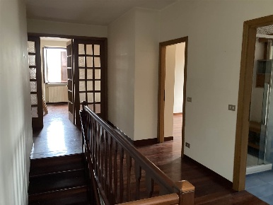 Foto Attico in via Nolfi, Fano Centro Storico di 350 m² con 10 locali