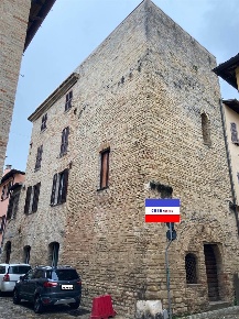 Foto Attico in via Nolfi, Fano di 350 m² con 10 locali in vendita