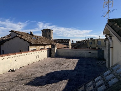 Foto Attico in via Nolfi, Fano di 350 m² con 10 locali in vendita