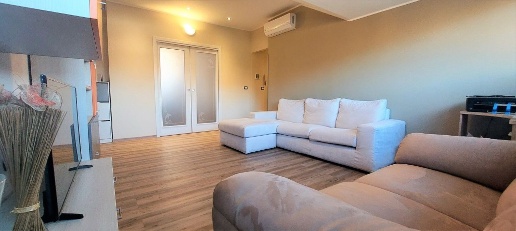 Foto Attico in piazza LUCCHINI s.n.c, Castagnole delle Lanze di 86 m²