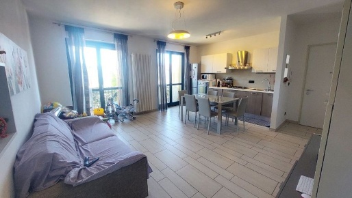 Foto Attico in via abbate 15, Castagnole delle Lanze di 85 m² con 3 locali