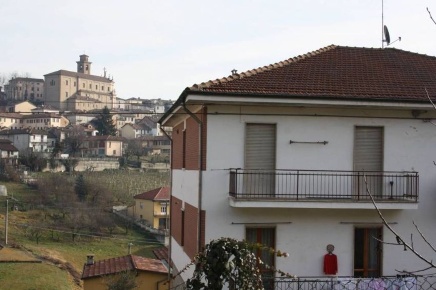 Foto Attico in via G. Abbate s.n.c, Castagnole delle Lanze di 94 m²
