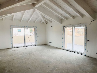 Foto Attico a Albinea di 154 m² con 6 locali in vendita