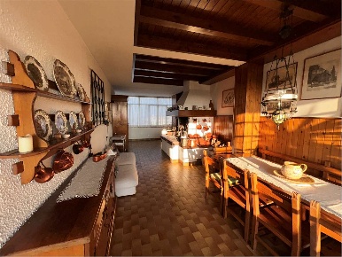 Foto Attico in Via Meduna, Pordenone Borgomeduna di 252 m² con 6 locali