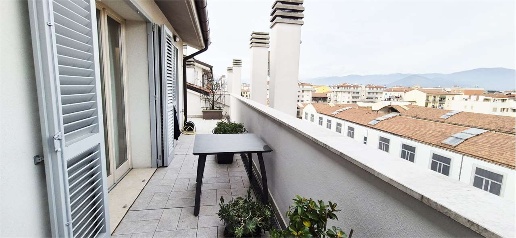 Foto Attico a Prato di 155 m² con 5 locali in vendita