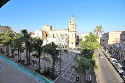 Foto Attico in via archimede 5, Floridia di 130 m² con 6 locali in vendita