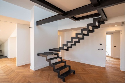 Foto Attico in via Trento 2, Sant'Agata di Militello Centro di 180 m²