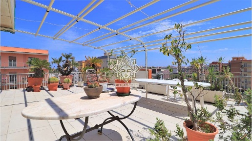 Foto Attico in via lentini, Siracusa Santa Panagia - Teracati di 260 m²