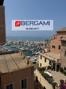 Foto Attico in Piazza Marcantonio Colonna 18, Nettuno Centro di 73 m²