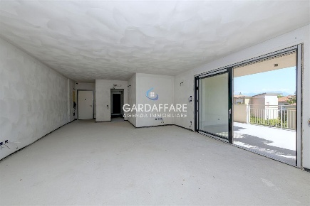 Foto Attico a Desenzano del Garda di 190 m² con 4 locali in vendita