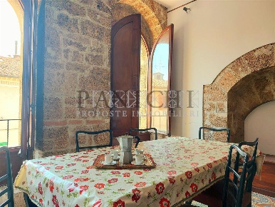 Foto Attico a Asciano di 243 m² con 10 locali in vendita