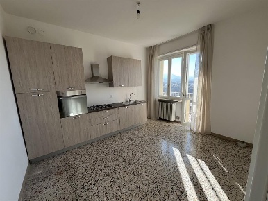 Foto Attico a Mondovì Piazza di 95 m² con 4 locali in vendita