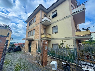 Foto Mansarde in via acqua leggera, Ariccia Centro di 65 m² con 2 locali